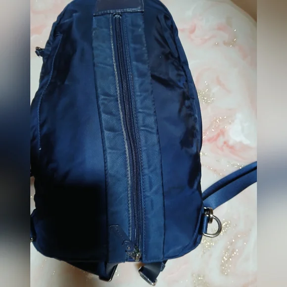 Tumi Backpack - Picture 3 of 8